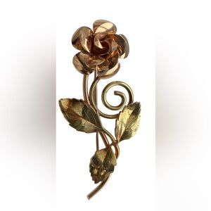 🌟 Gold-Tone Blossoming Rose Stem Brooch Pin! Lovely, Vintage & Shiny!